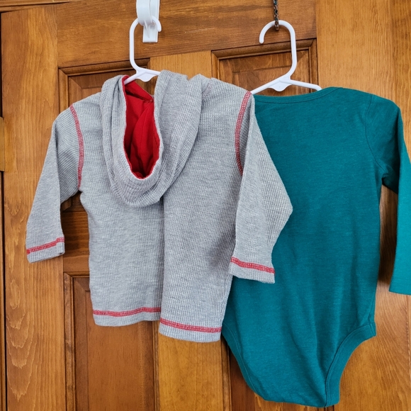 Lot of 8 Disney 12-18 & 18 mo Mickey Hoodies Tops Thermal One Piece Variety - Picture 9 of 15